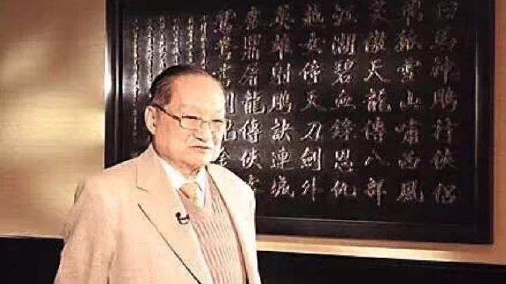 金庸死了，很多孝子贤孙在朋友圈尽孝，你知道它有多坏吗？