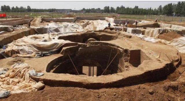 在非洲发现的中国古墓，珍贵随葬品被当地人转手换了大米