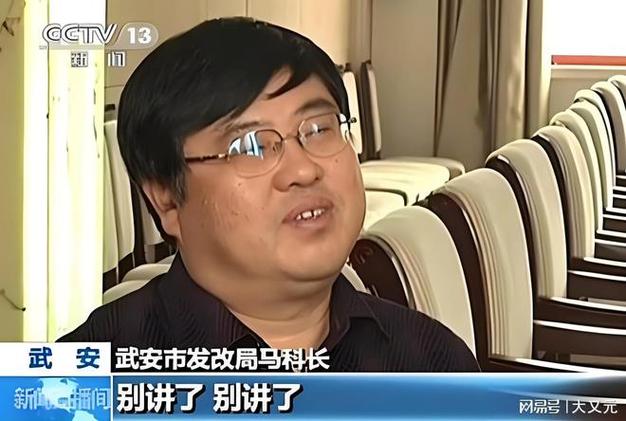 权力从来都是自下而上,并非自上而下 权力从来都是自下而上,并非自上而下